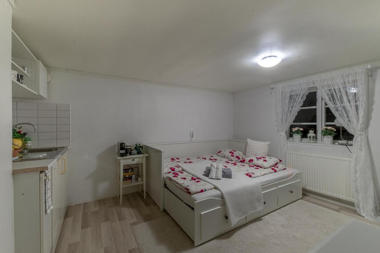 Skogsstuga I Bassholma Villa Munka-Ljungby Kültér fotó