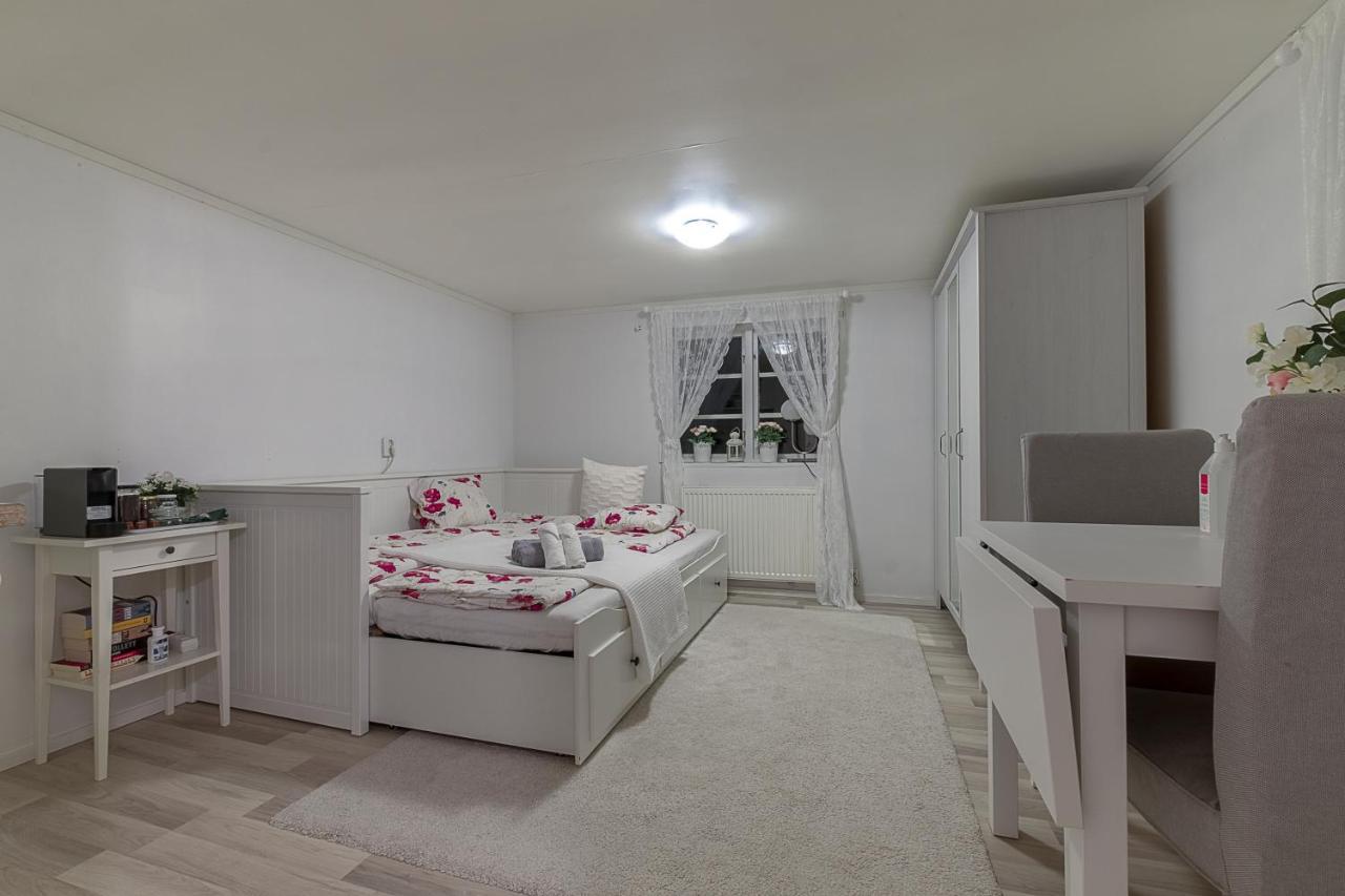 Skogsstuga I Bassholma Villa Munka-Ljungby Kültér fotó